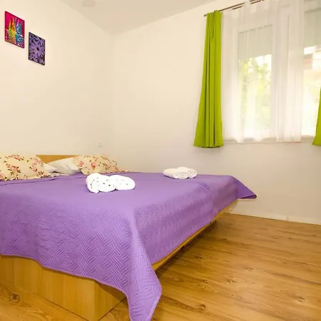 Gostinjska kuća Matic 3*